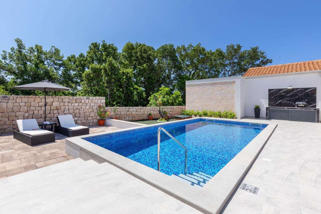Apartment Holiday Home Doma, Cilipi Near Dubrovnik Екстер'єр фото