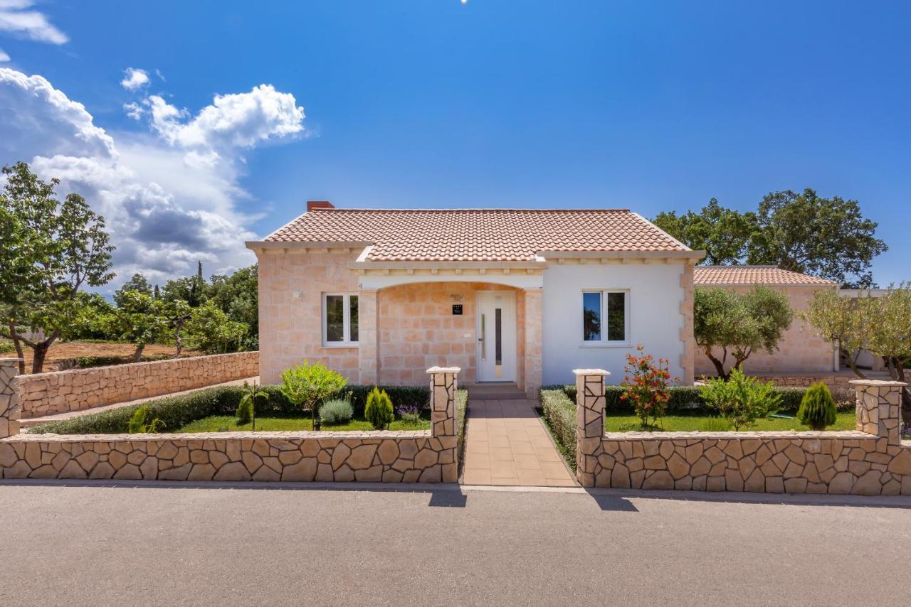 Apartment Holiday Home Doma, Cilipi Near Dubrovnik Екстер'єр фото