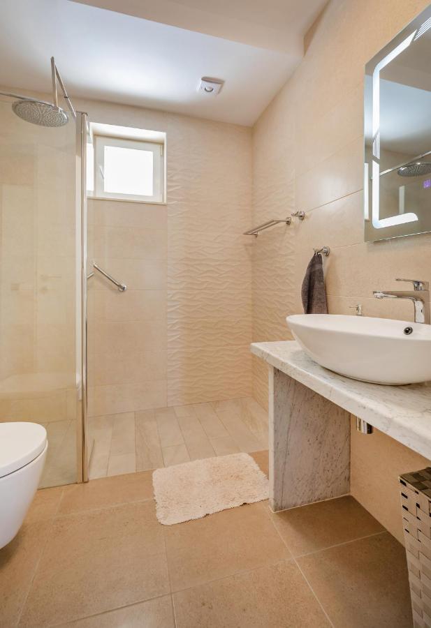 Apartment Holiday Home Doma, Cilipi Near Dubrovnik Екстер'єр фото
