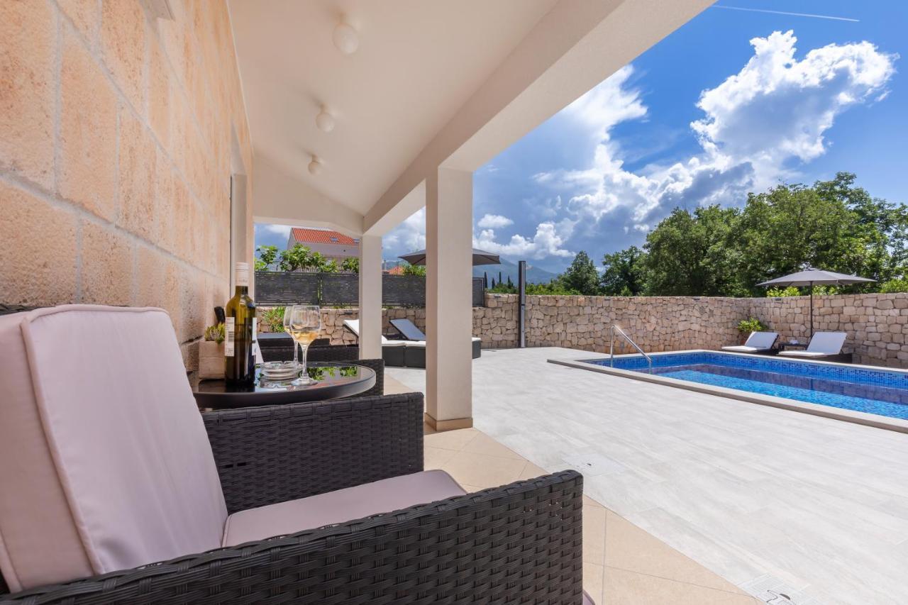 Apartment Holiday Home Doma, Cilipi Near Dubrovnik Екстер'єр фото