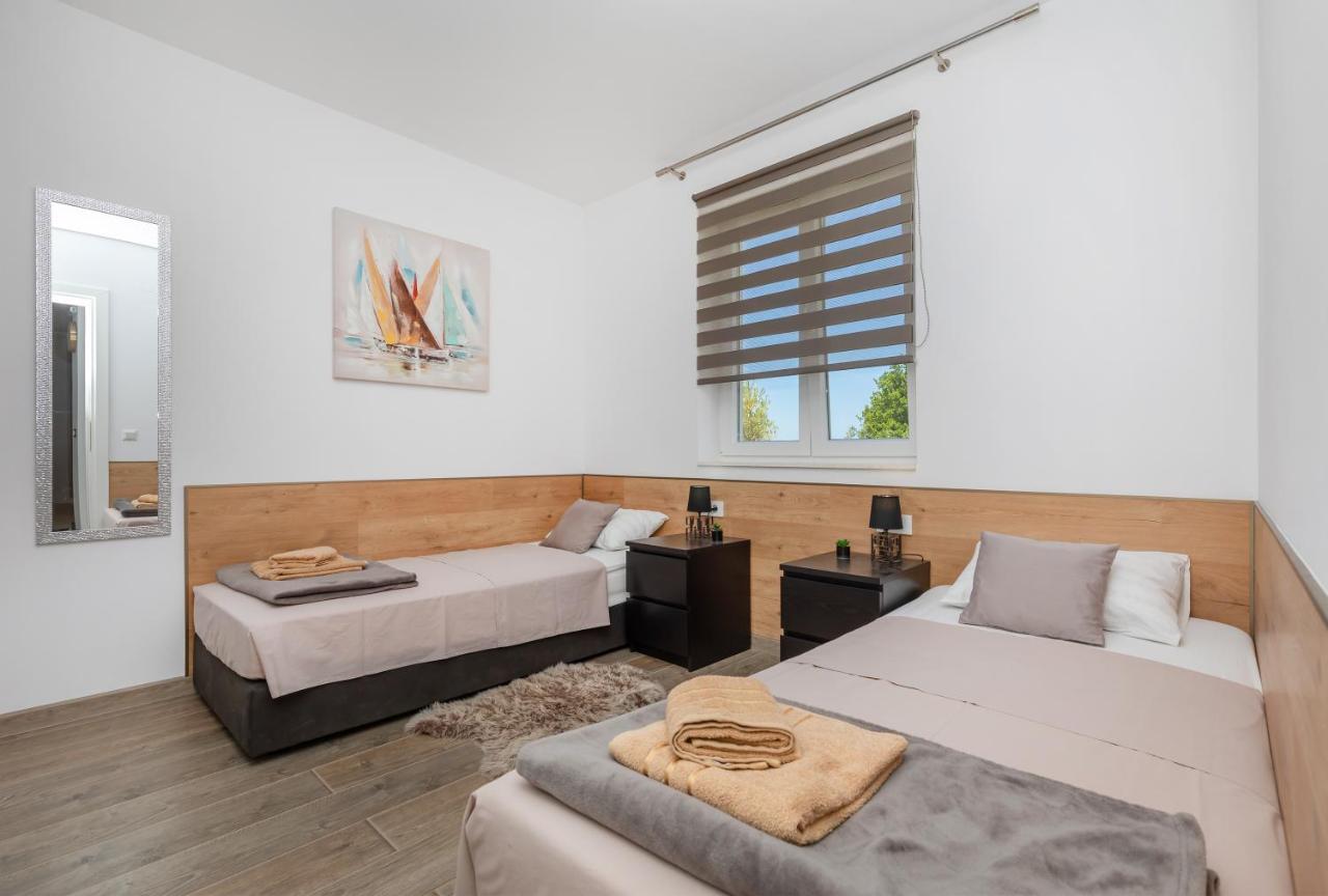 Apartment Holiday Home Doma, Cilipi Near Dubrovnik Екстер'єр фото